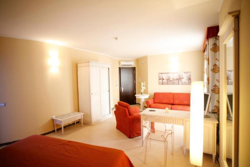 Janus Hotel 4*