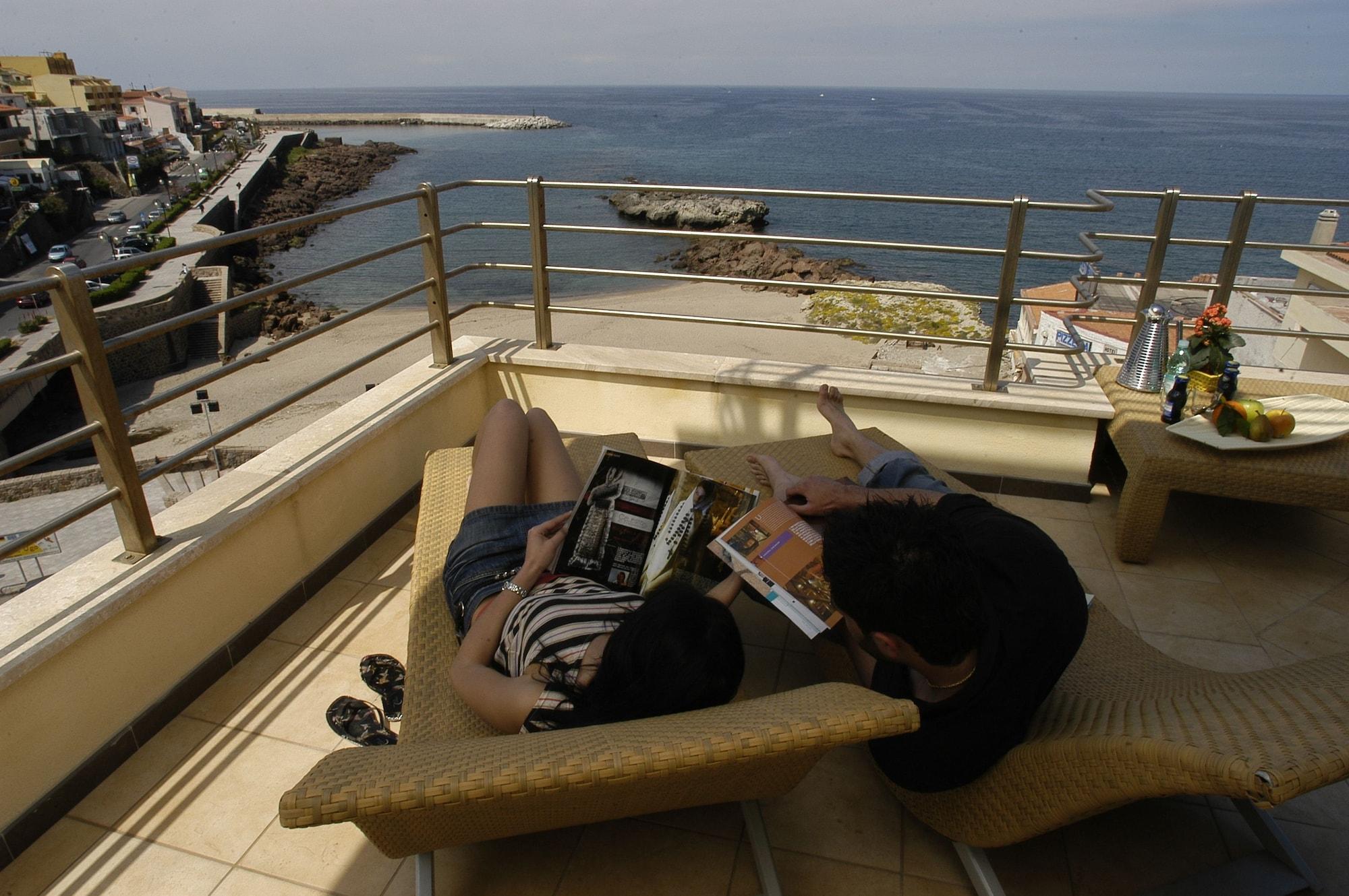Janus Hotel 4*